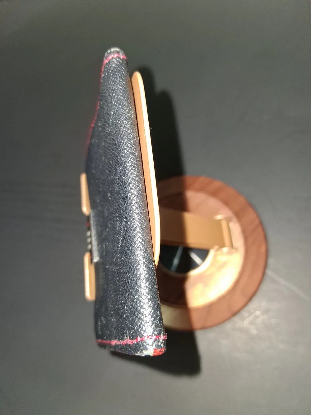 Burberry compact accessory